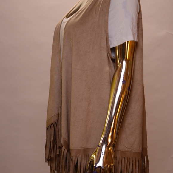 Tan Faux Suede Fringed Vest - NWT - Picture 2 of 3
